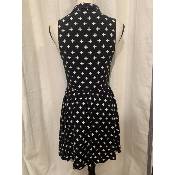 DIVIDED H&M Black Cross Print Dress - Picture 5 of 9